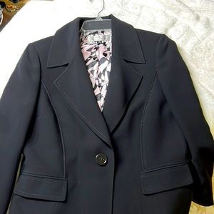 Tahari Arthur S Levine collection suit jacket